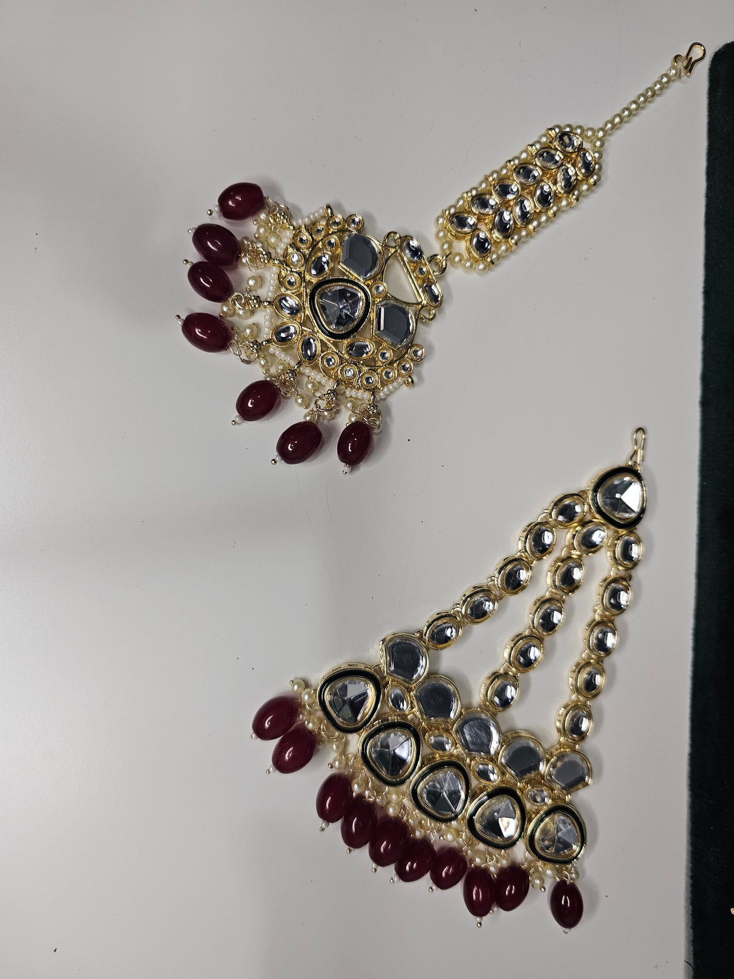 Zoya Necklace Set with Tikka and Paasa