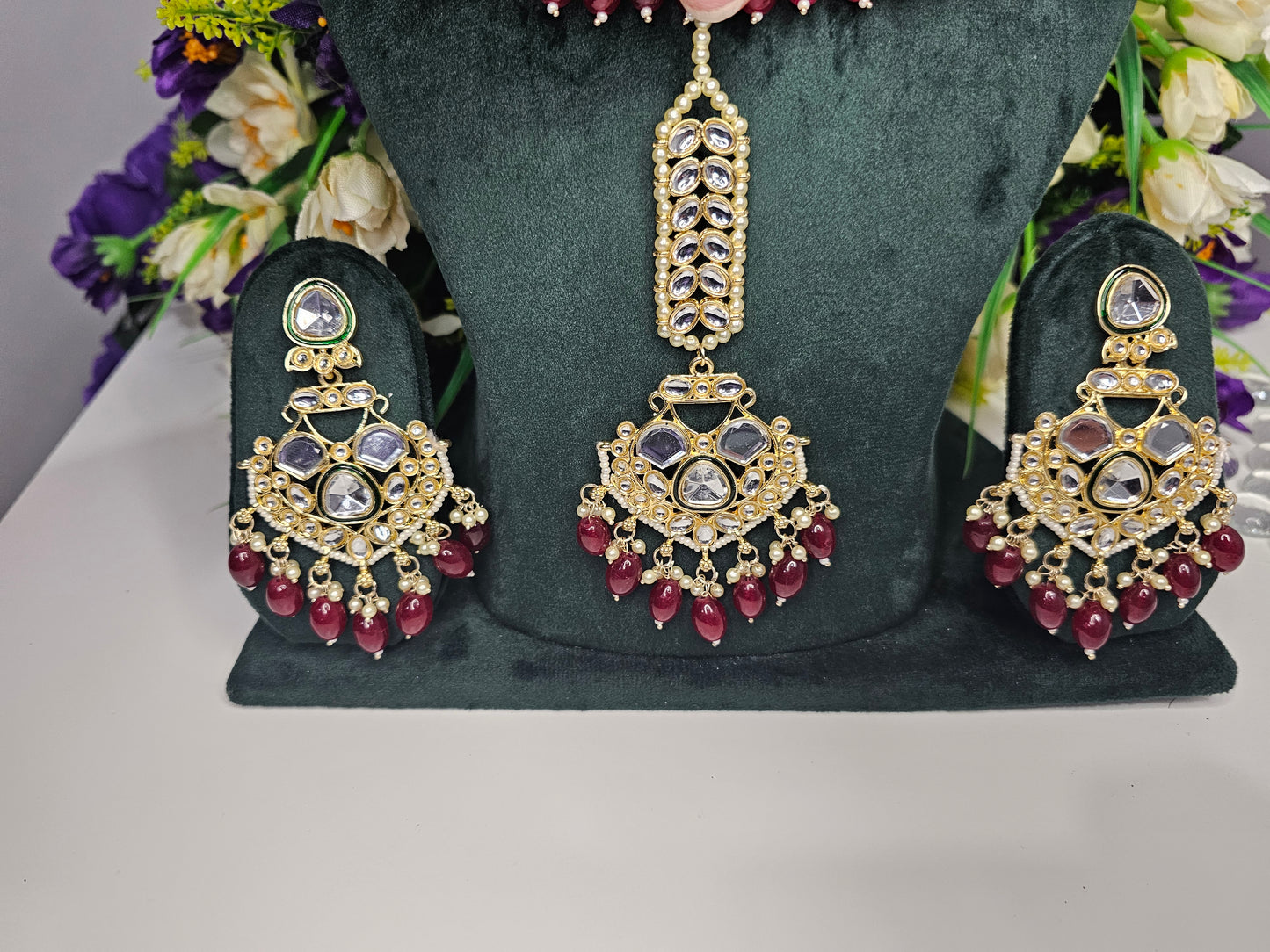 Zoya Necklace Set with Tikka and Paasa